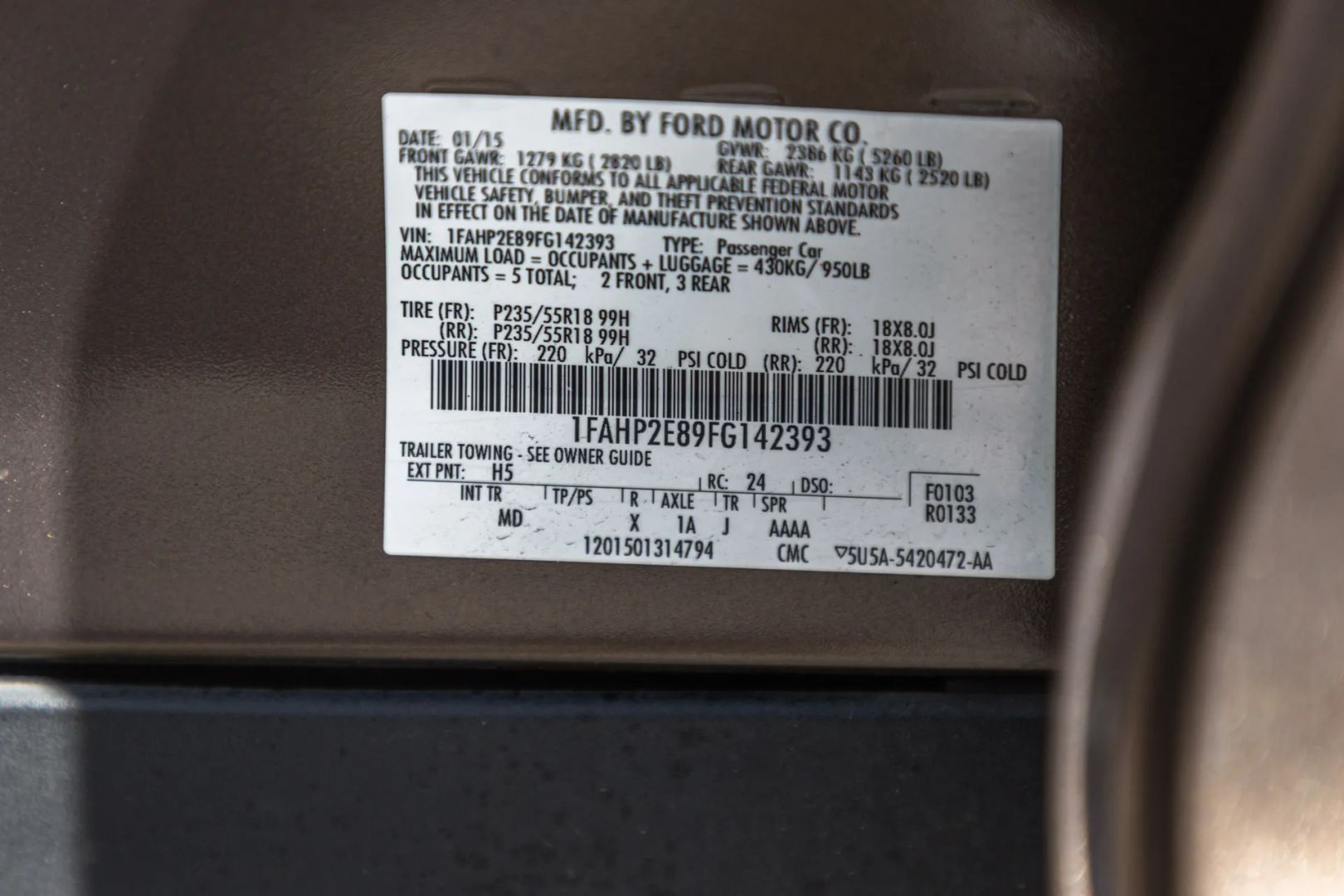Photo 74 of this Ford Taurus