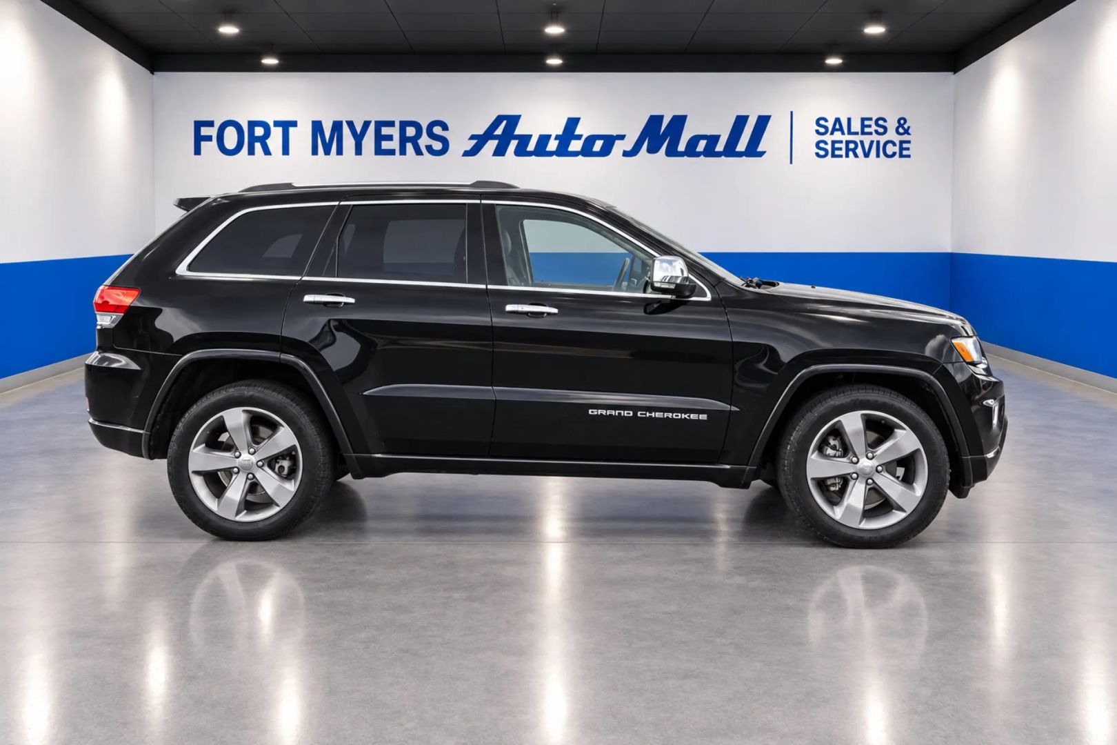 Photo 2 of this Jeep Grand Cherokee