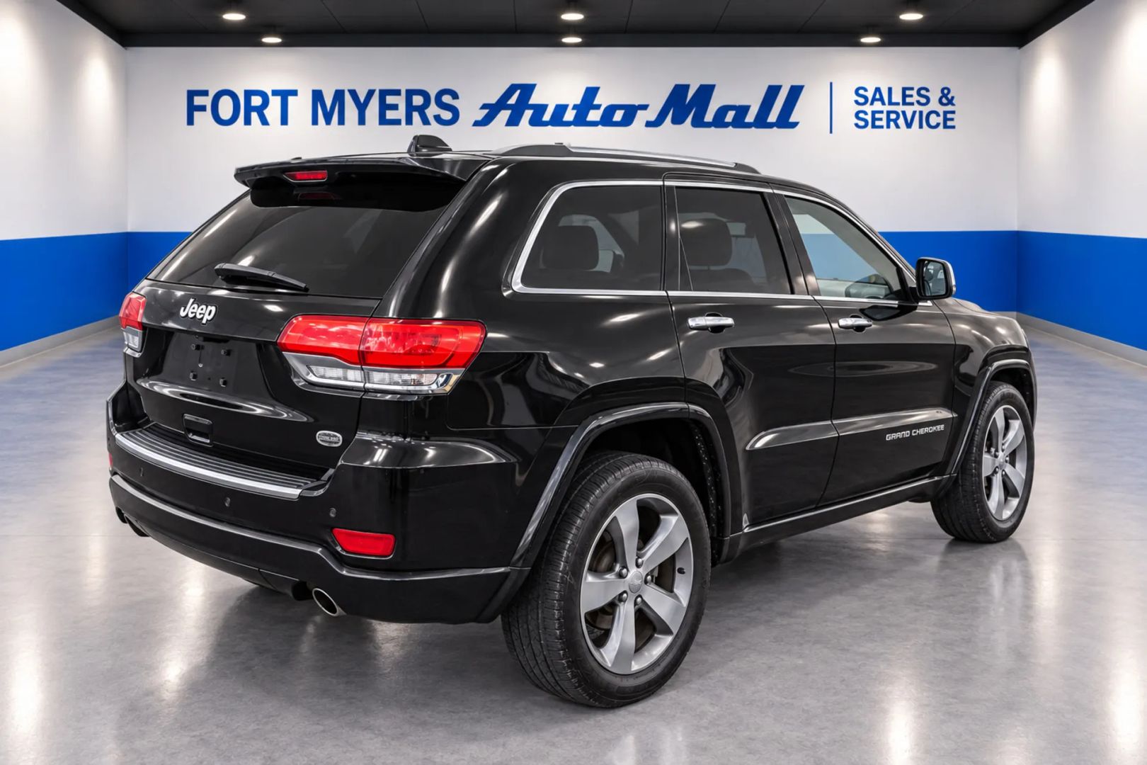 Photo 3 of this Jeep Grand Cherokee