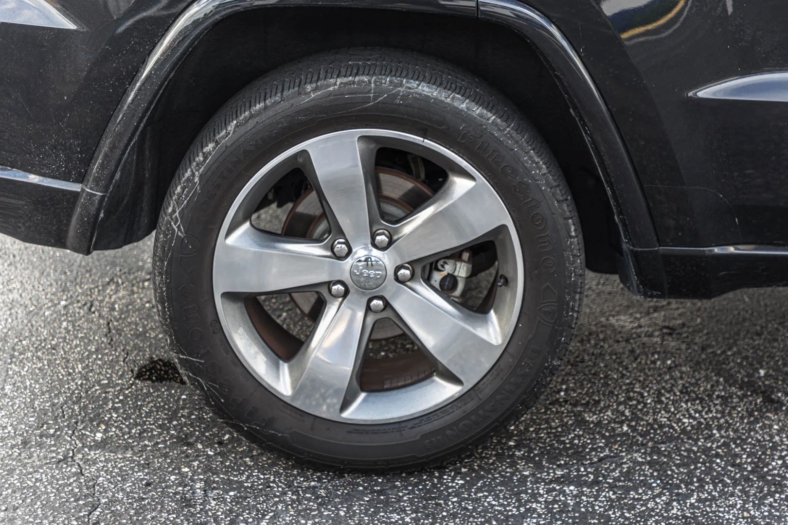 Photo 17 of this Jeep Grand Cherokee