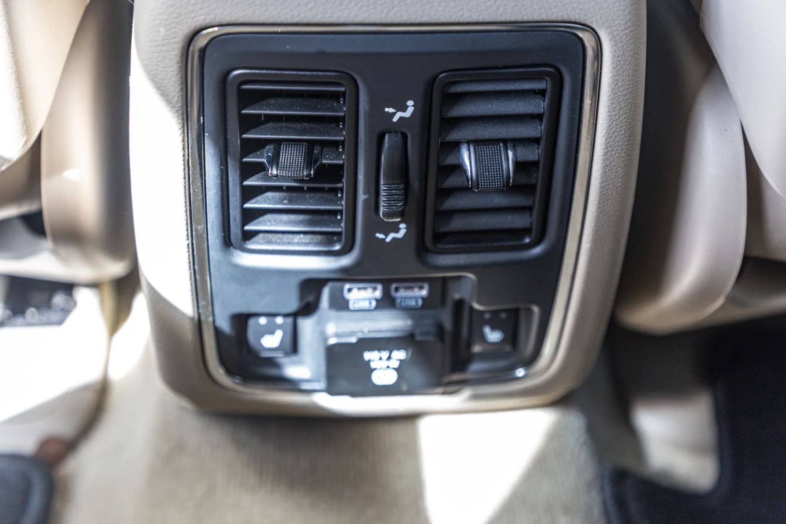 Photo 59 of this Jeep Grand Cherokee