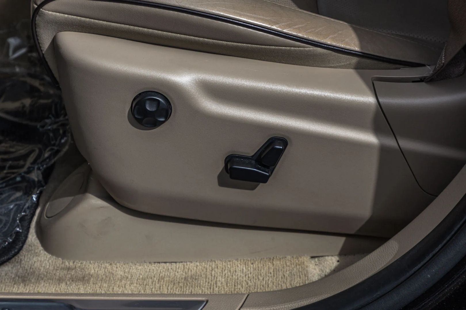 Photo 66 of this Jeep Grand Cherokee