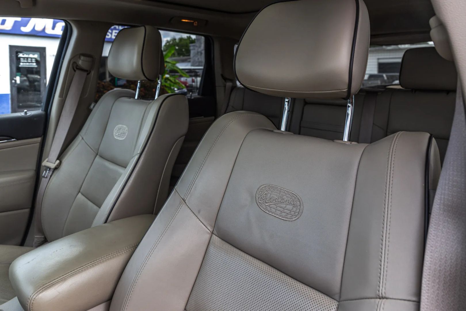 Photo 71 of this Jeep Grand Cherokee