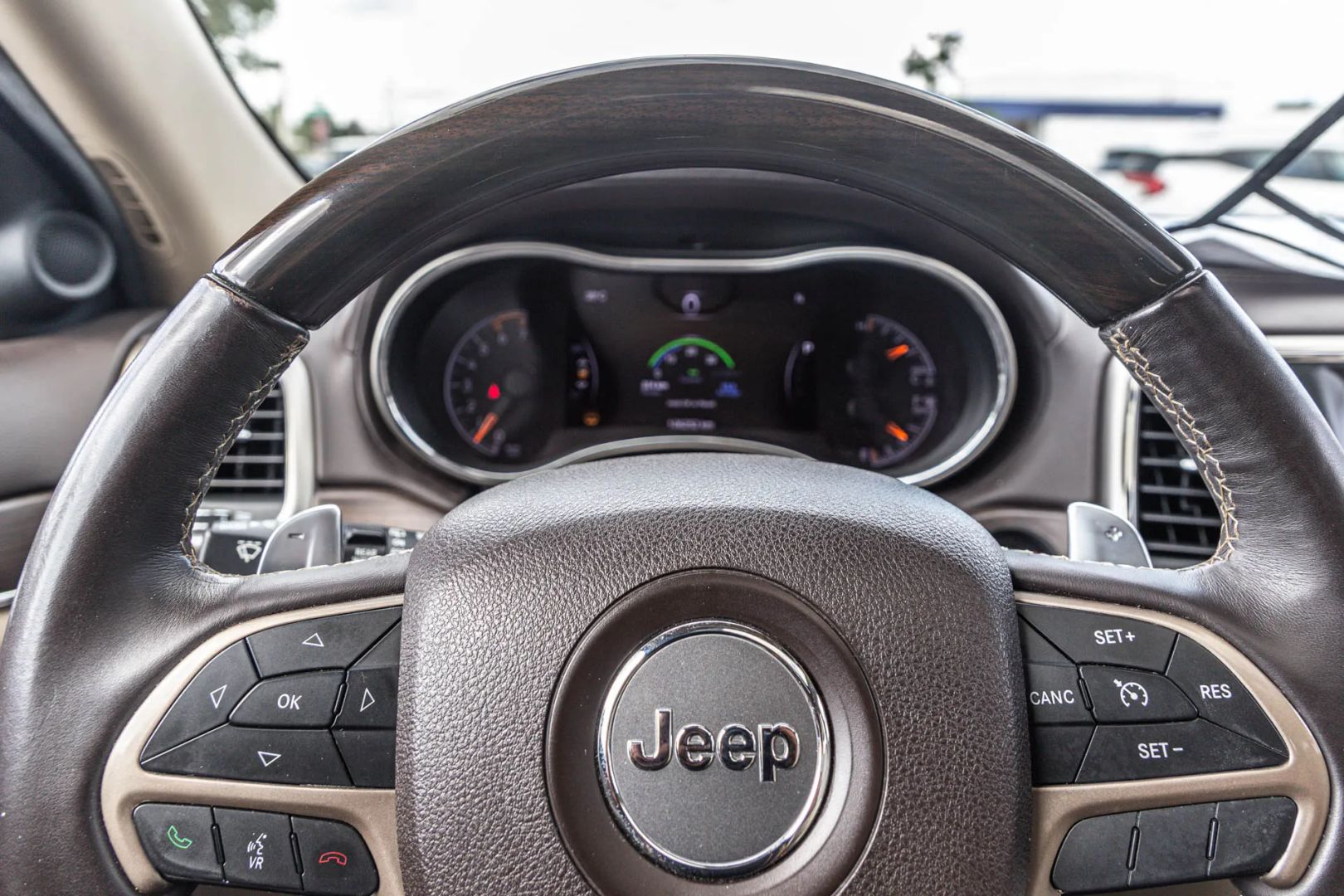Photo 80 of this Jeep Grand Cherokee