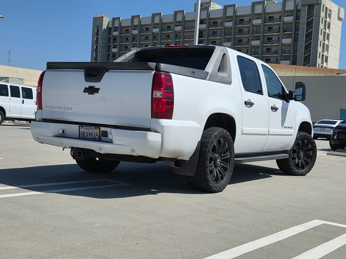 2007 Chevrolet Avalanche LS - Photo 6