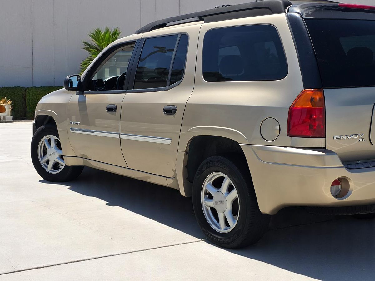 2006 GMC Envoy XL SLE - Photo 6