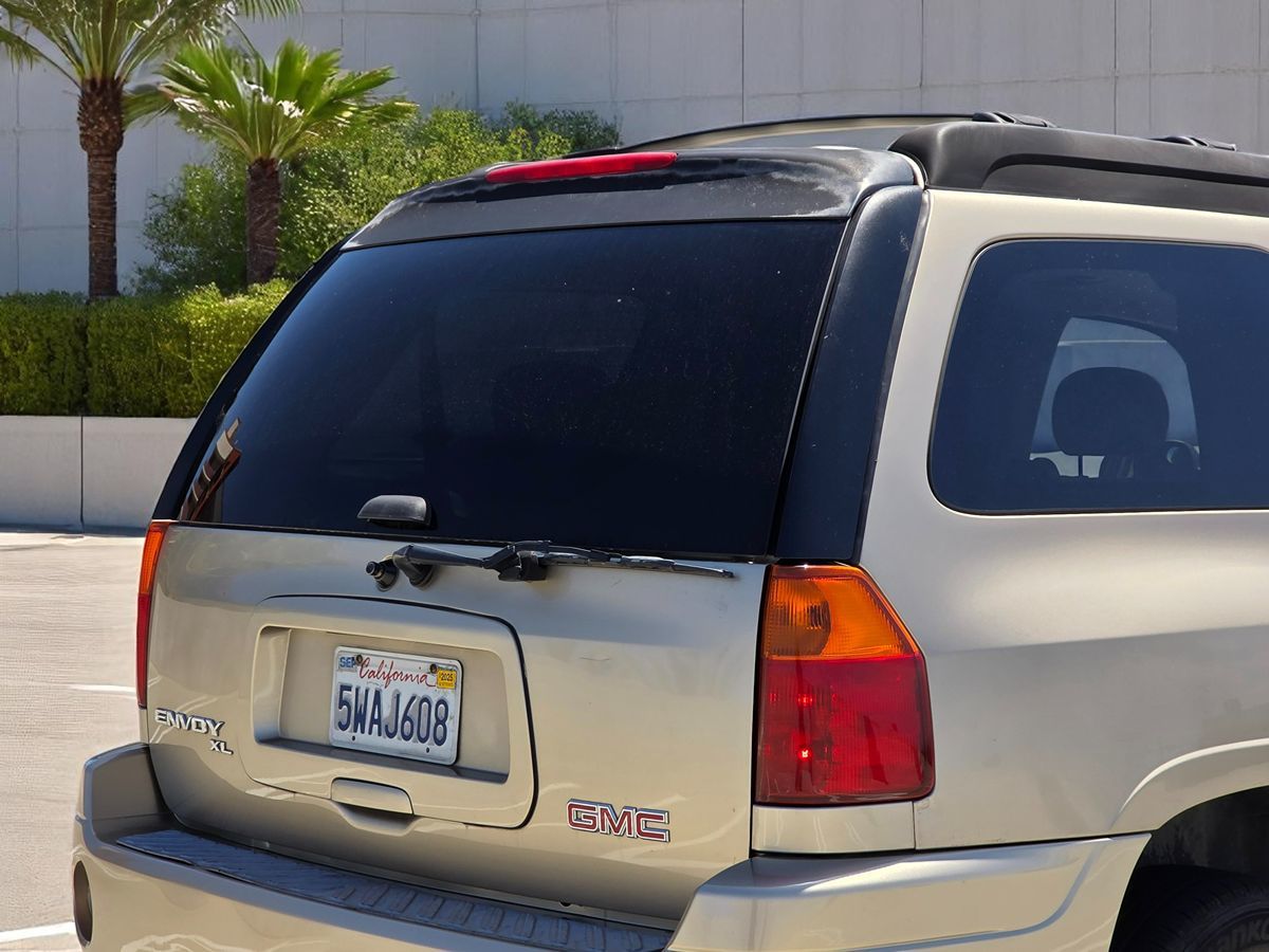 2006 GMC Envoy XL SLE - Photo 9