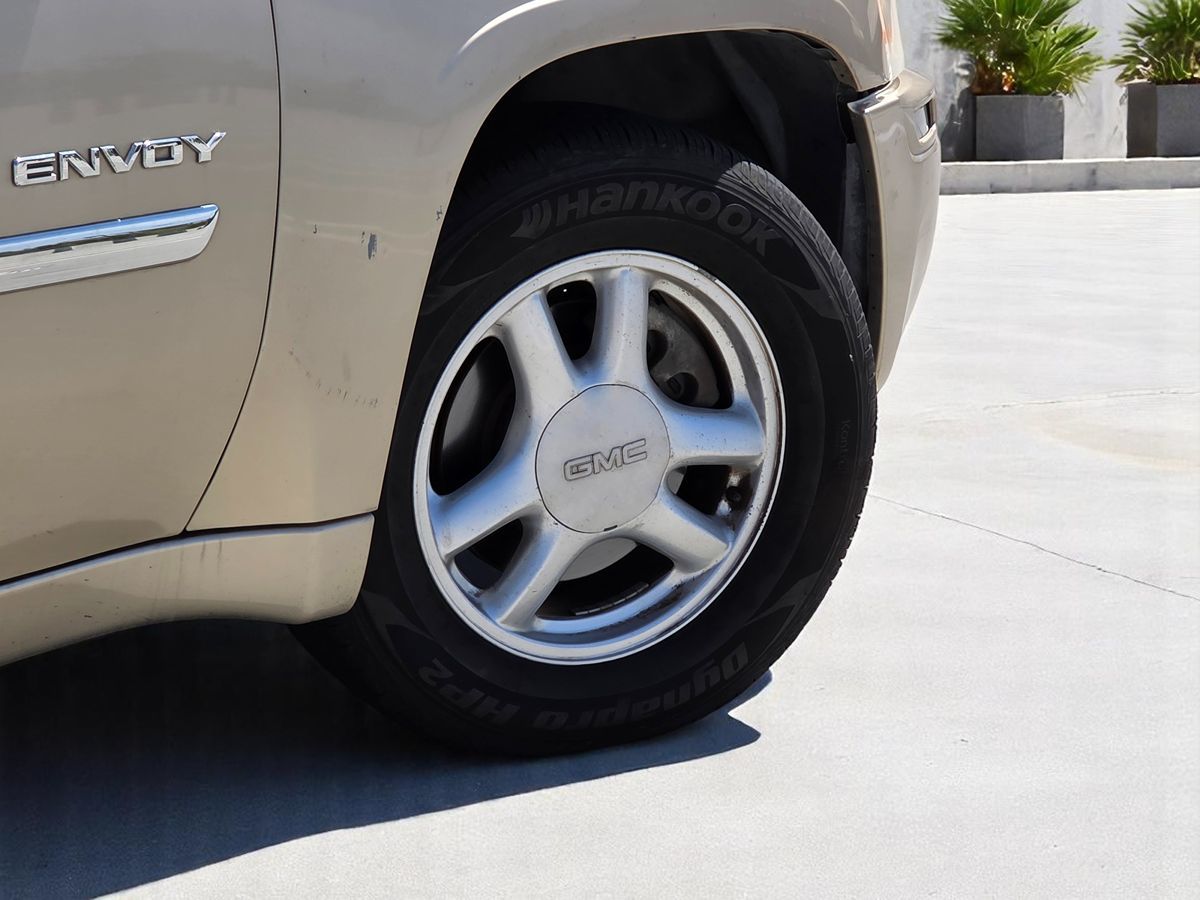 2006 GMC Envoy XL SLE - Photo 10