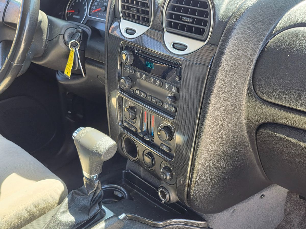 2006 GMC Envoy XL SLE - Photo 12