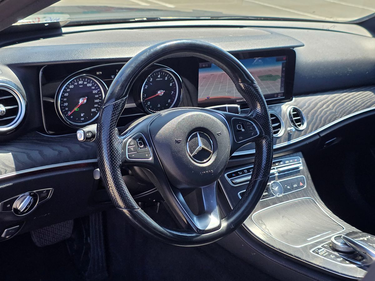2018 Mercedes-Benz E-Class E300 - Photo 10