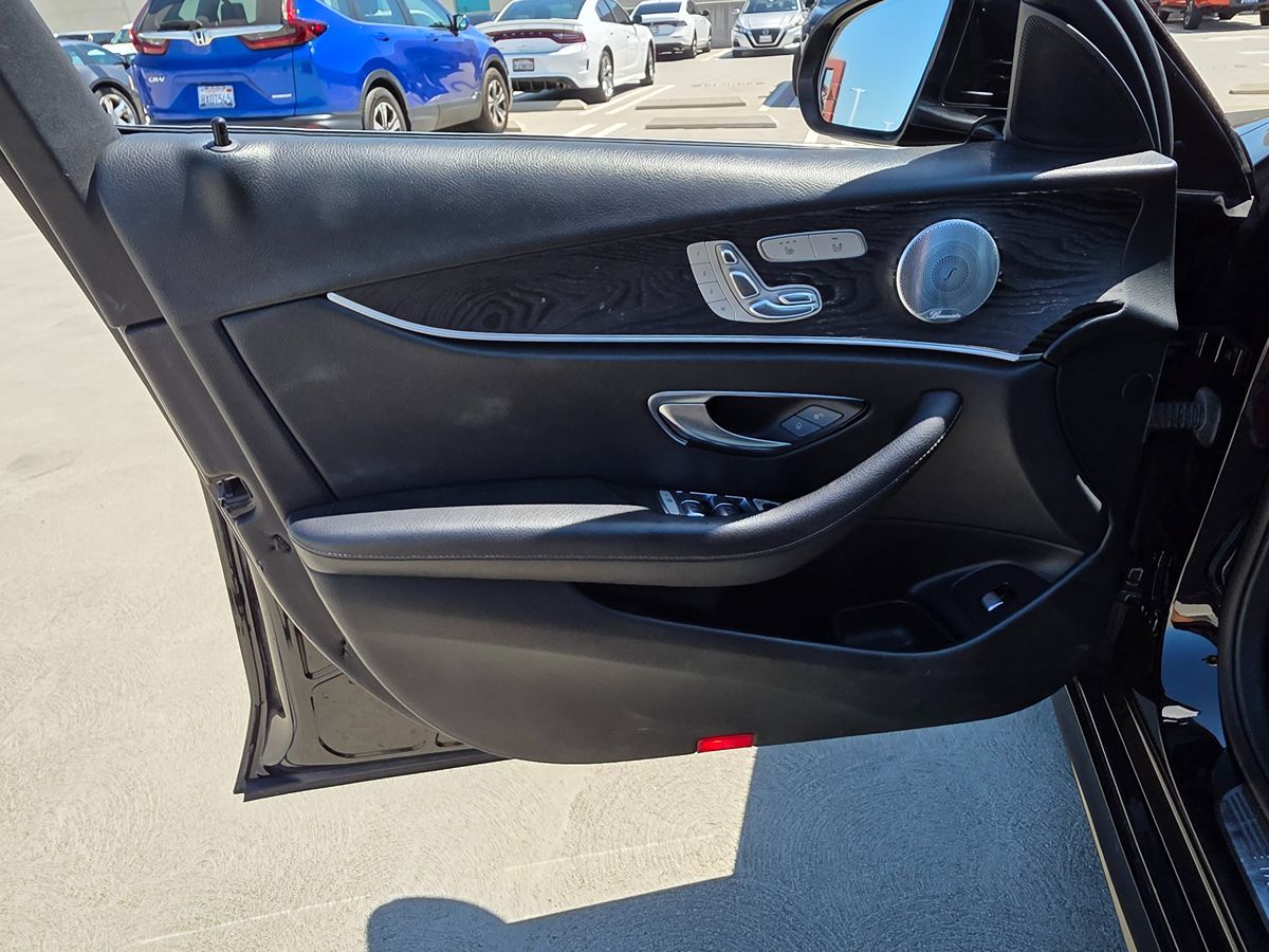 2018 Mercedes-Benz E-Class E300 - Photo 17