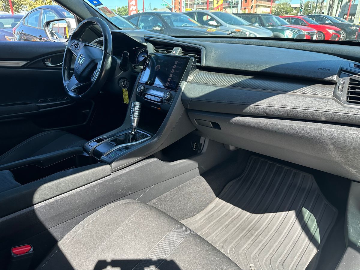 2018 Honda Civic Hatchback Sport - Photo 14