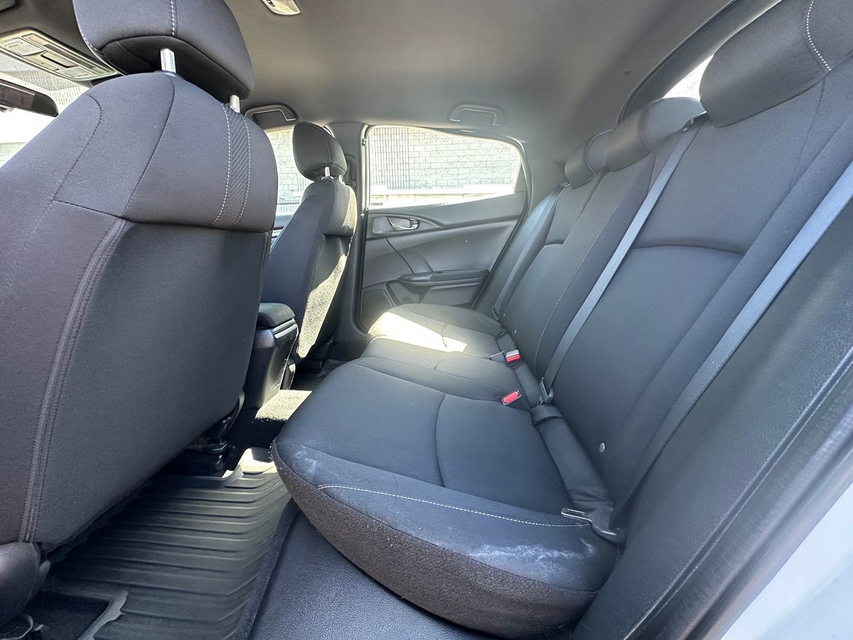2018 Honda Civic Hatchback Sport - Photo 18