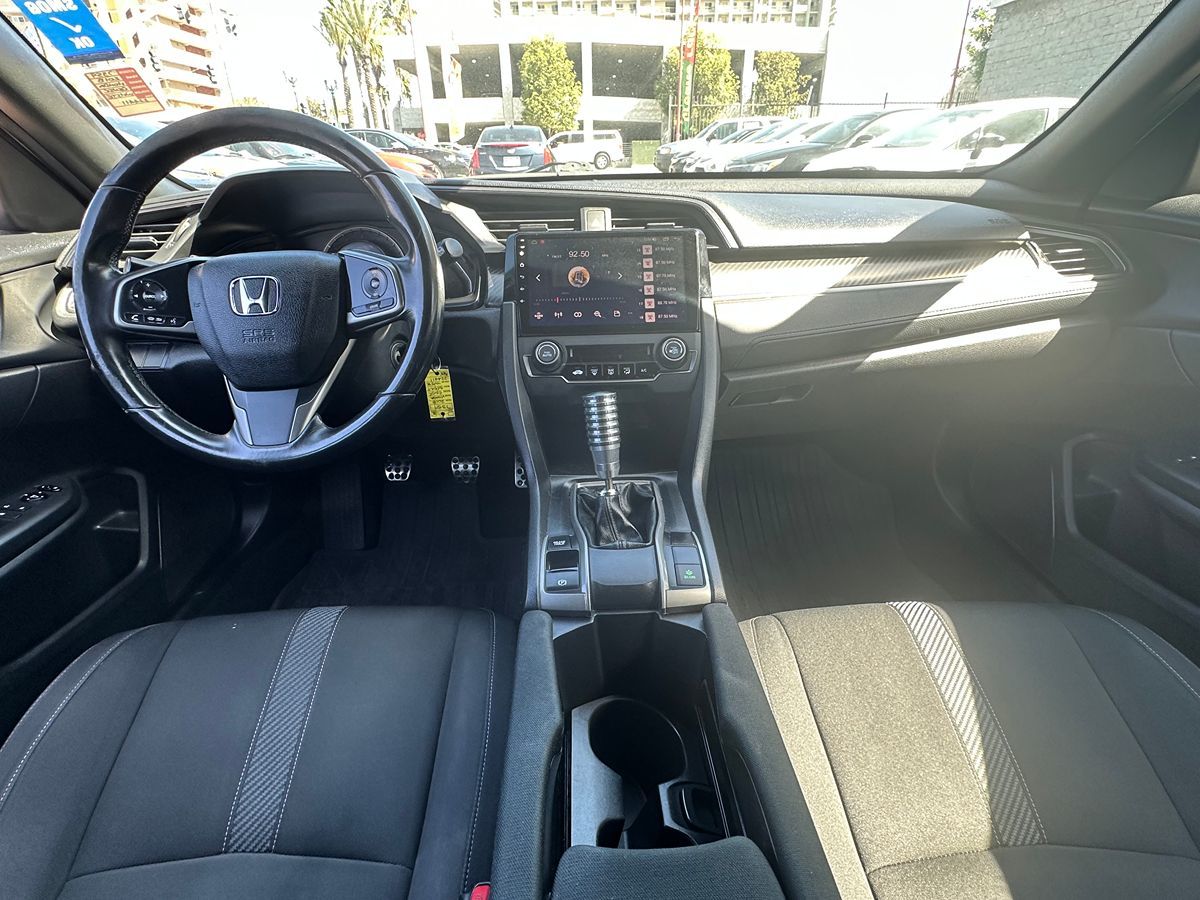 2018 Honda Civic Hatchback Sport - Photo 19