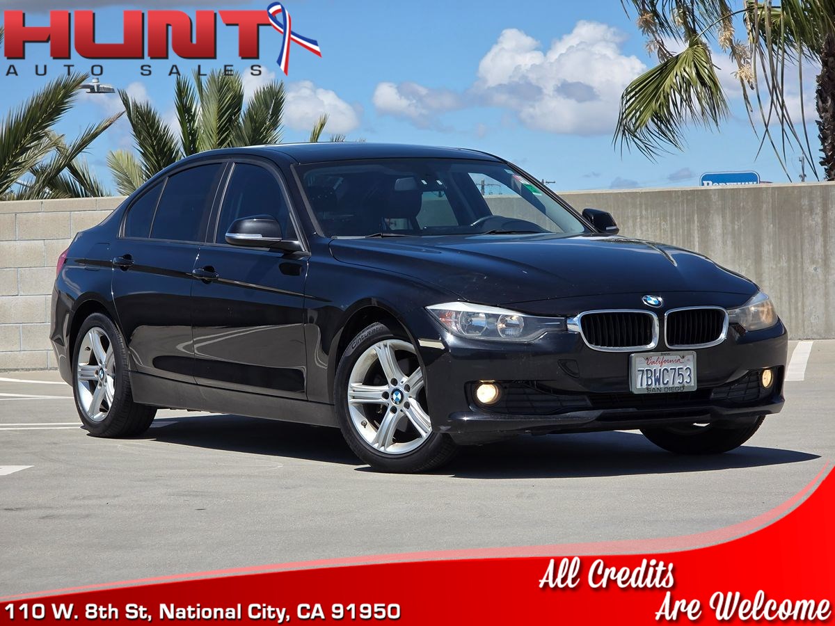 2013 BMW 3 Series 320i Sedan's photo