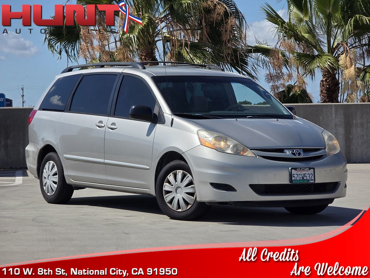 2007 Toyota Sienna CE 8-Passenger's photo