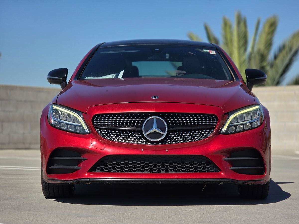 Mercedes-Benz C300 photo 2