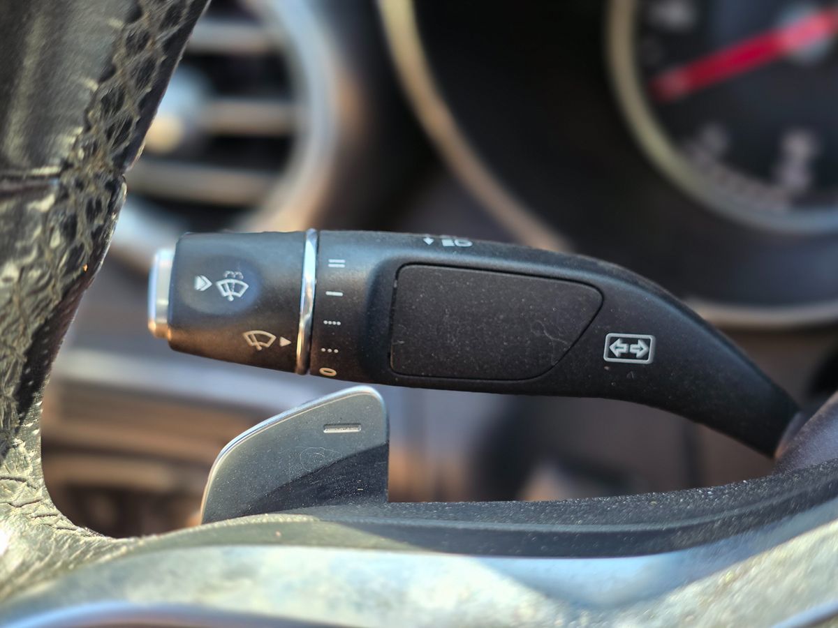 Mercedes-Benz C300 photo 26