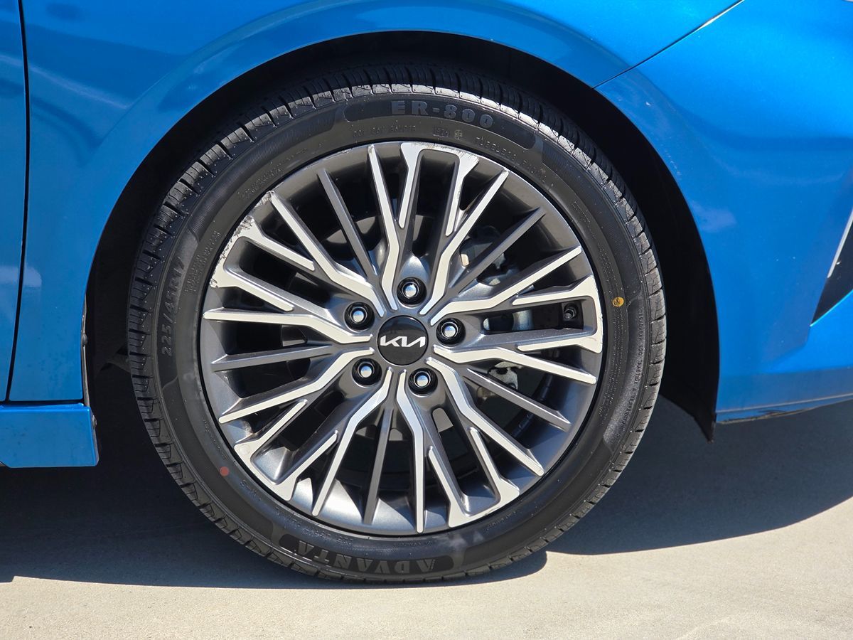 Kia Forte photo 9