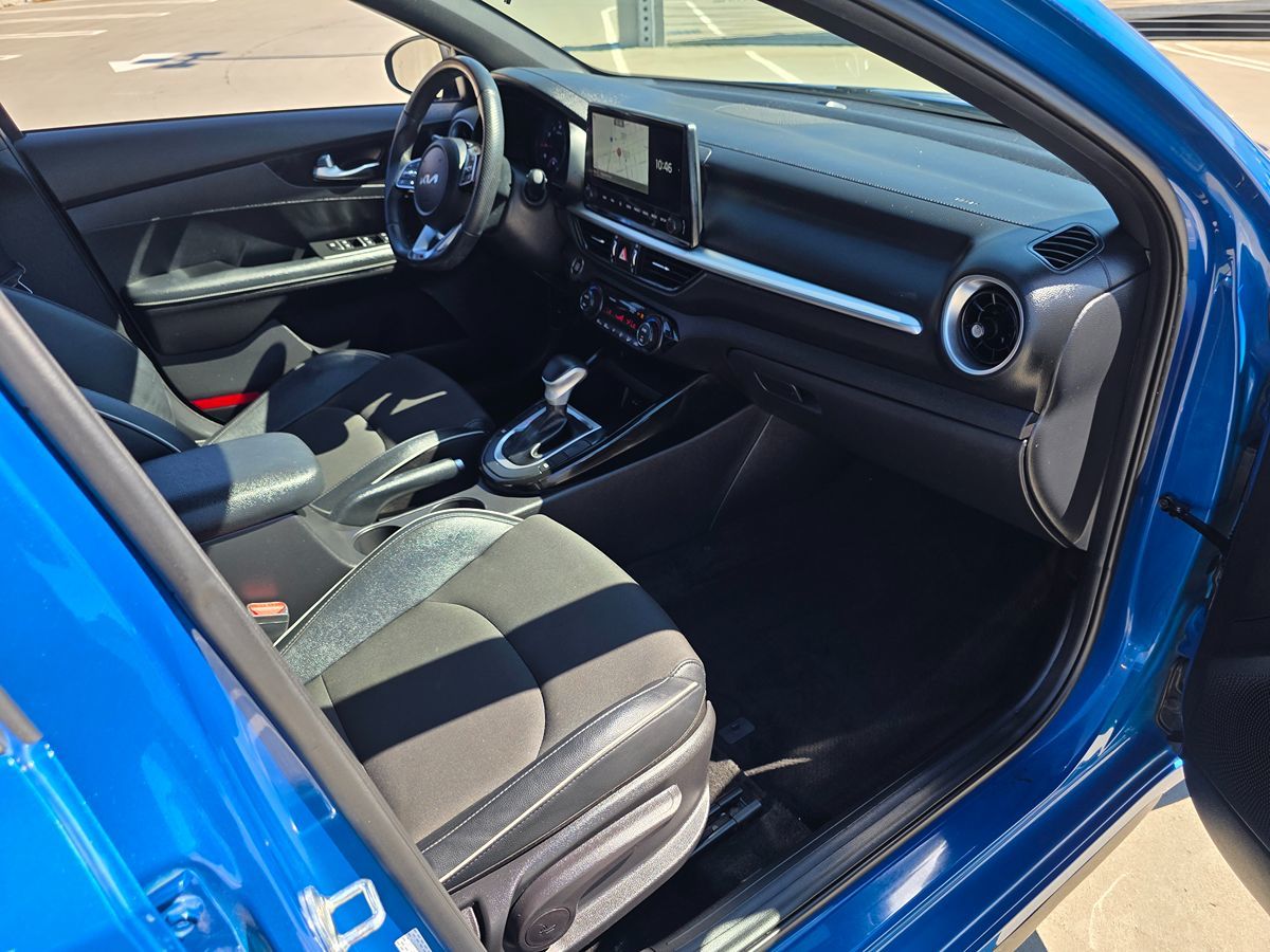 Kia Forte photo 10