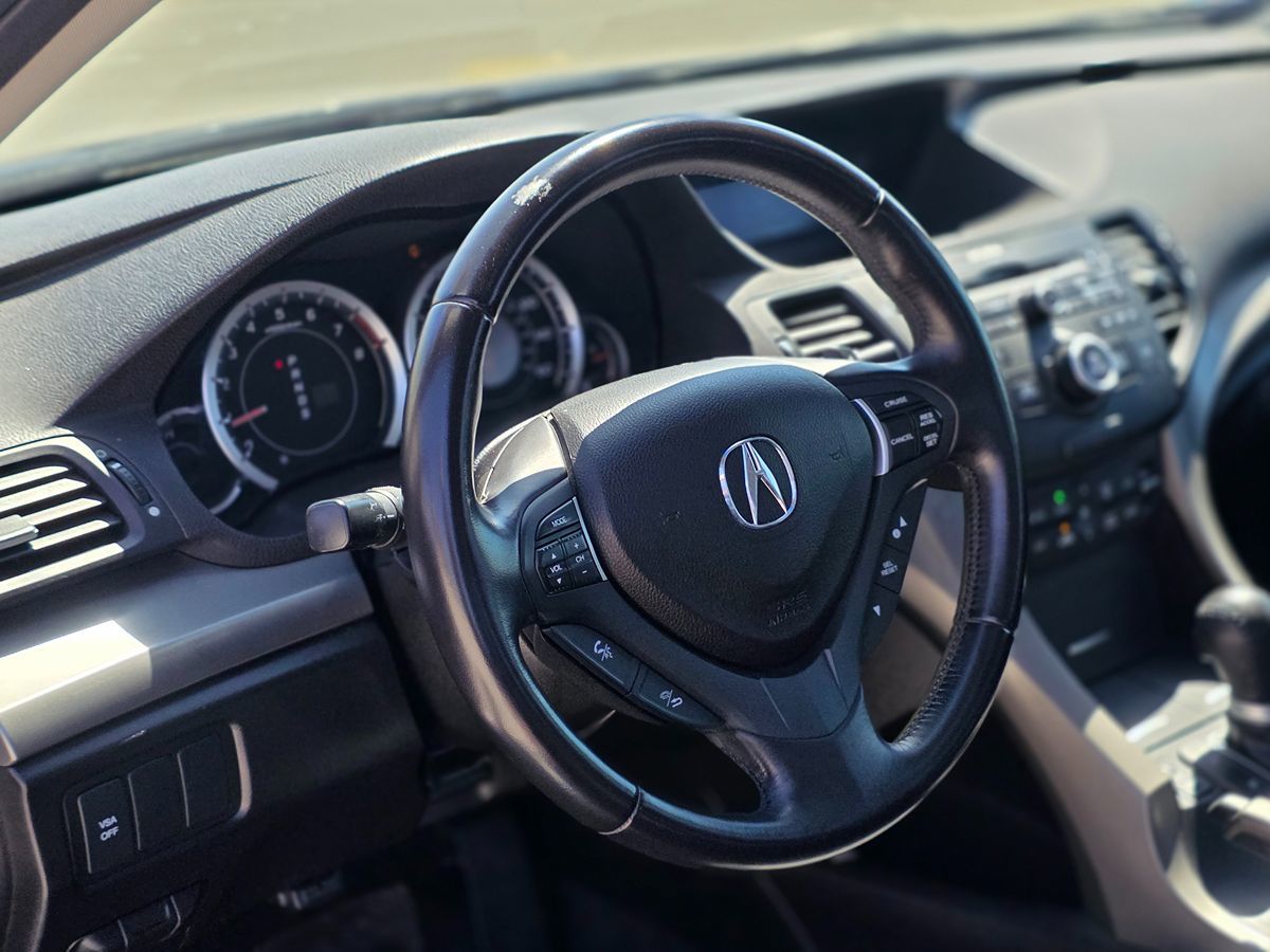 Acura TSX photo 15