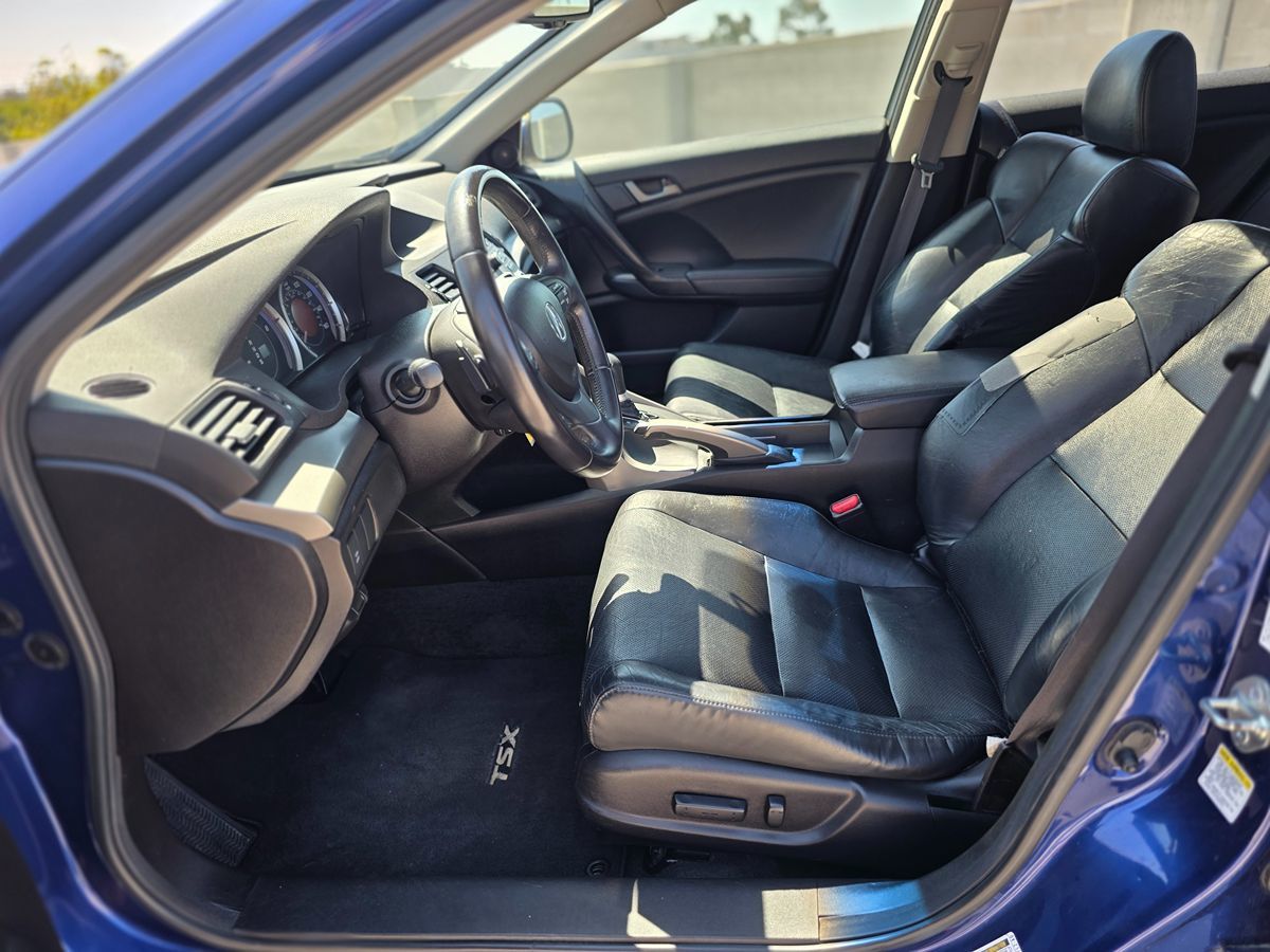 Acura TSX photo 16