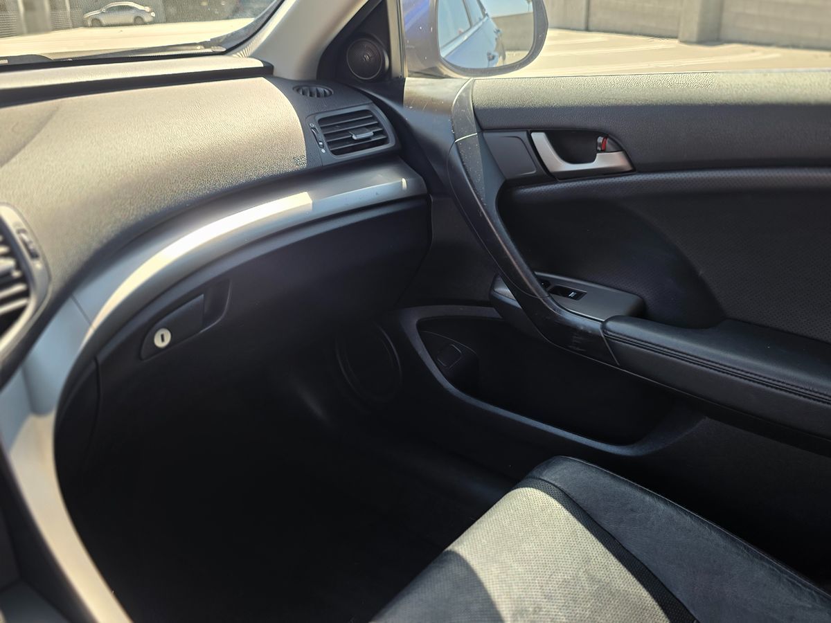 Acura TSX photo 30