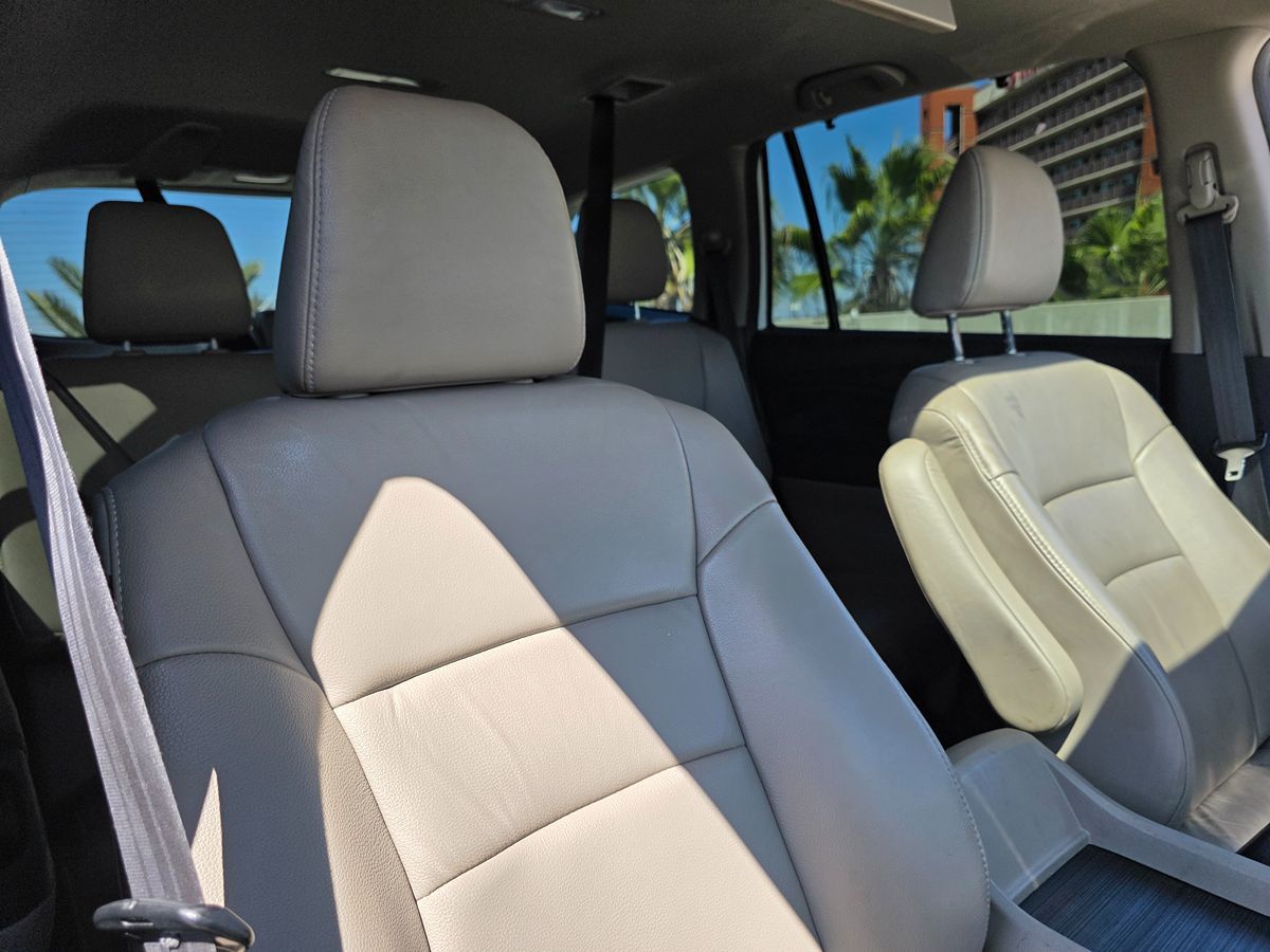 Honda Pilot photo 12