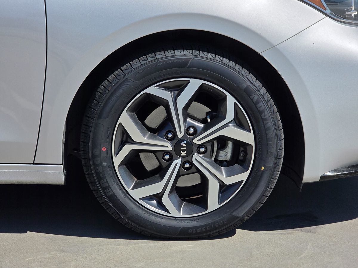 Kia Forte photo 8