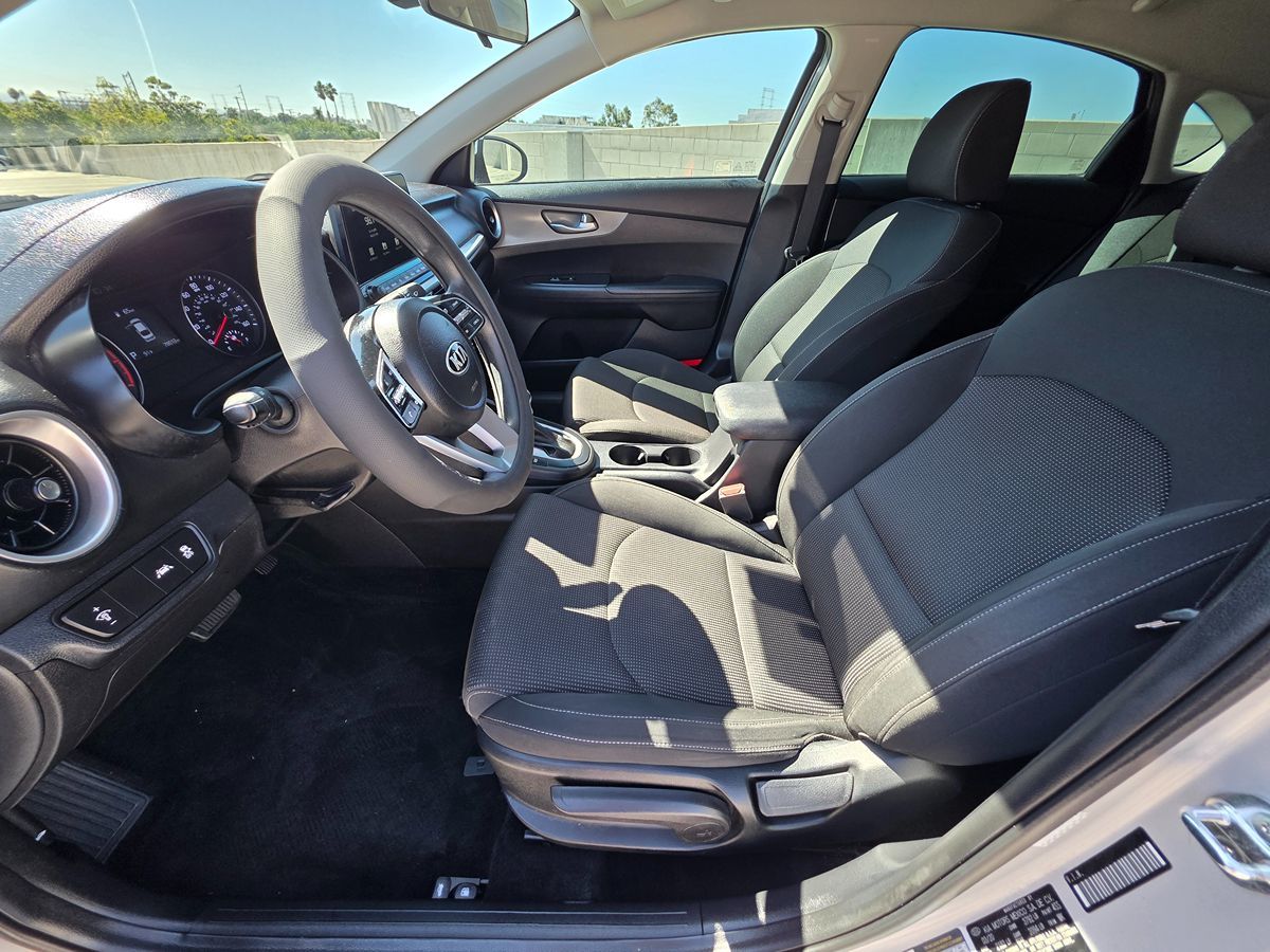 Kia Forte photo 11