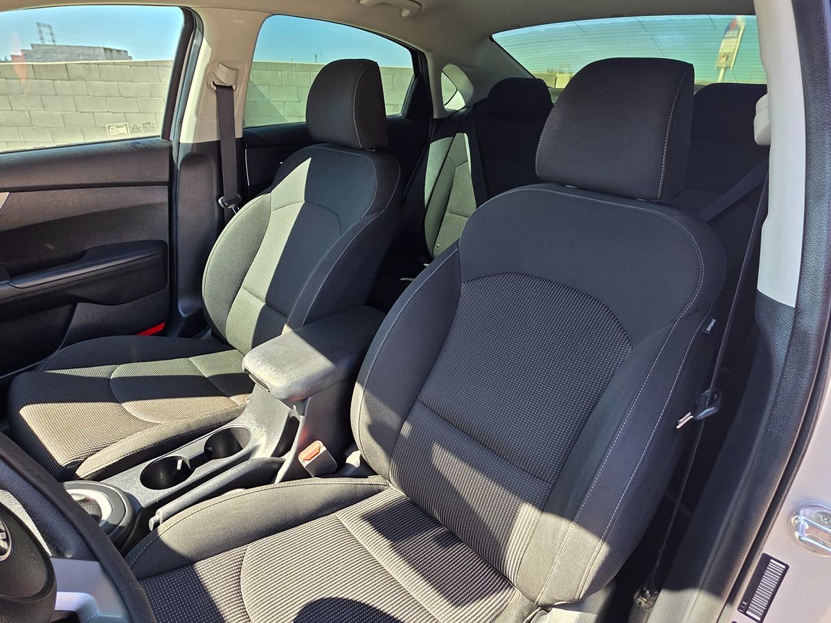 Kia Forte photo 12