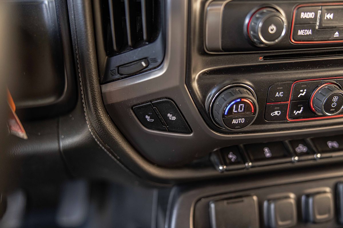 2015 GMC SIERRA - Image 32