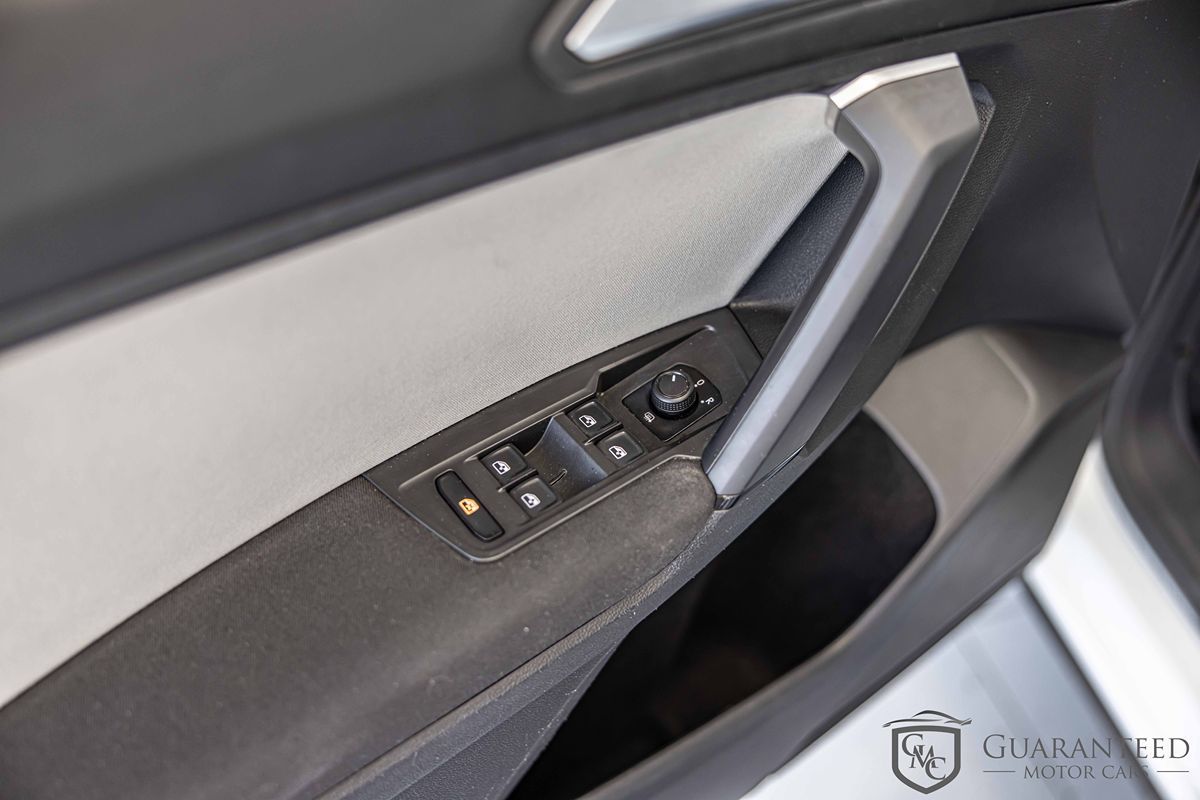 2019 VOLKSWAGEN TIGUAN - Image 30