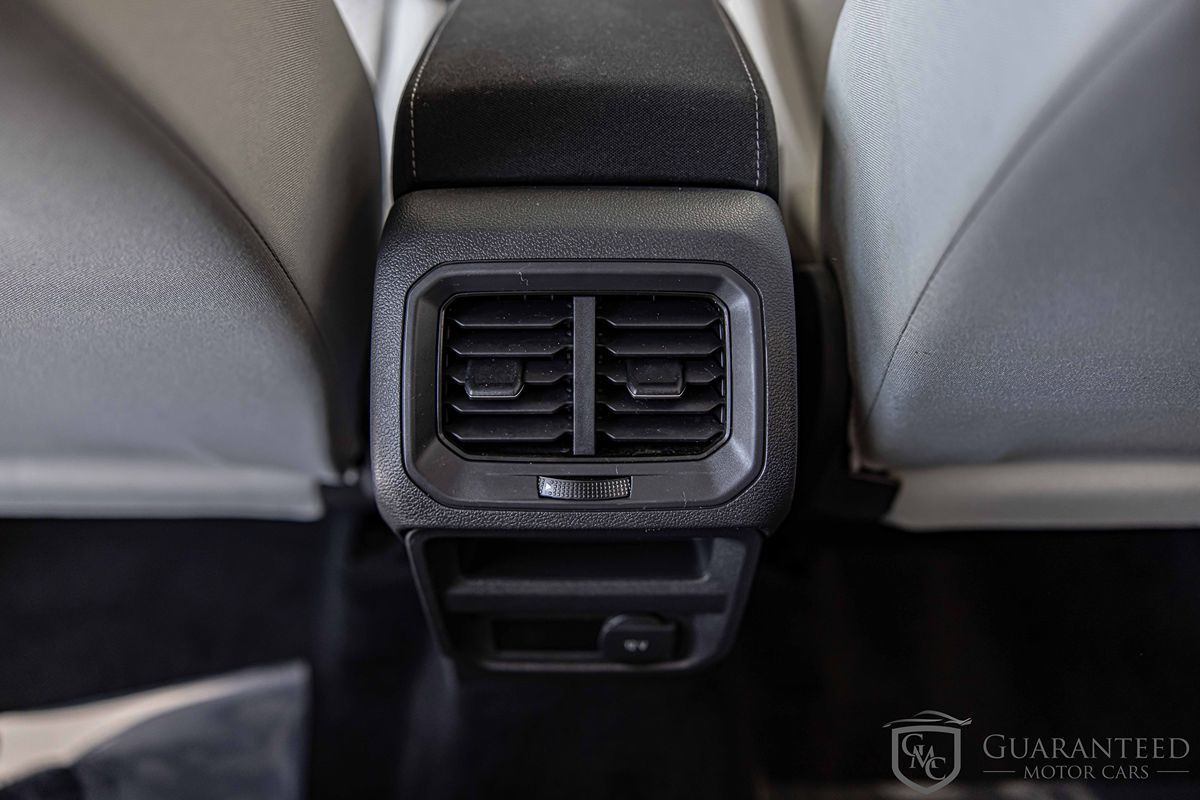 2019 VOLKSWAGEN TIGUAN - Image 35