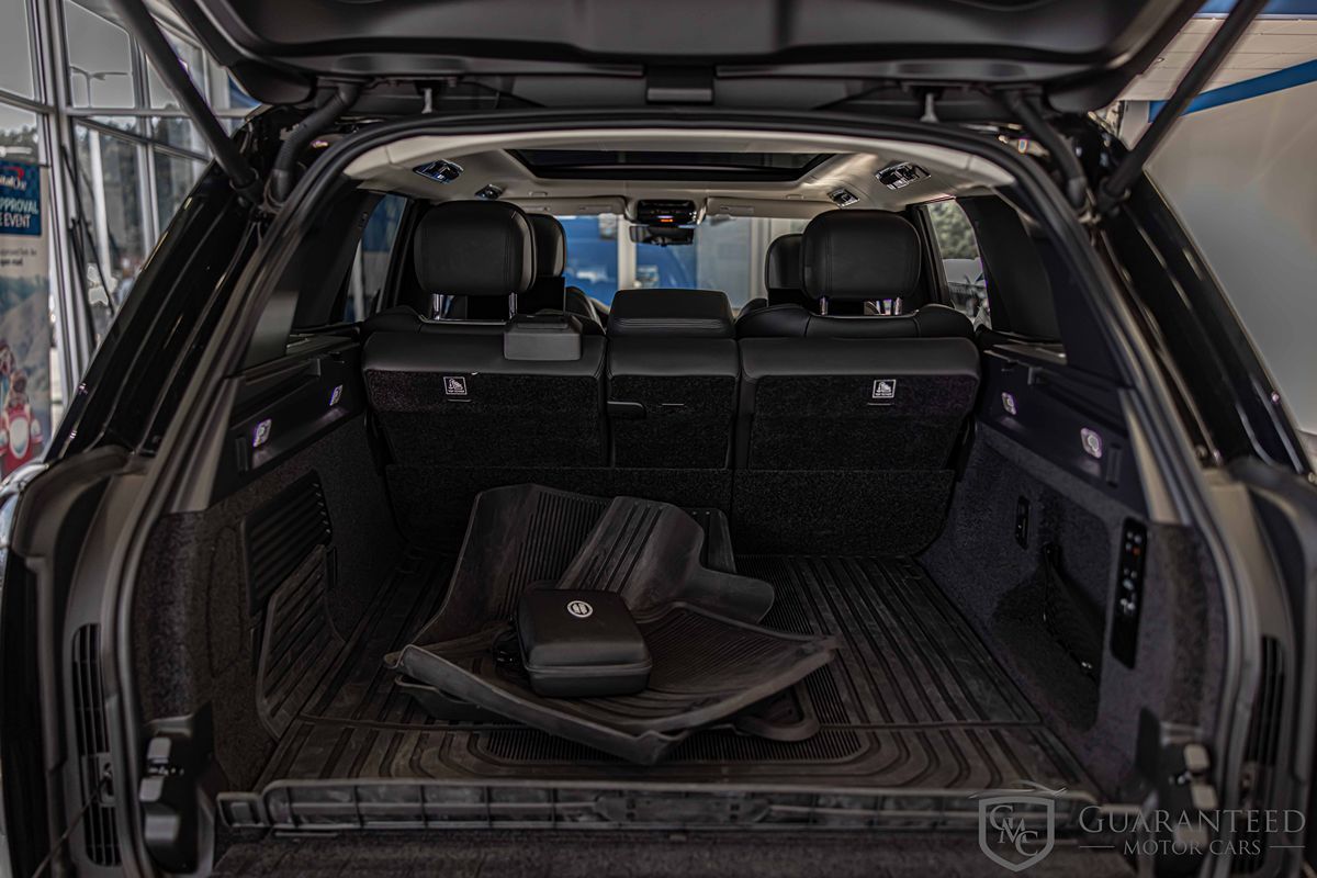 2023 Land Rover Range Rover Autobiography photo 16