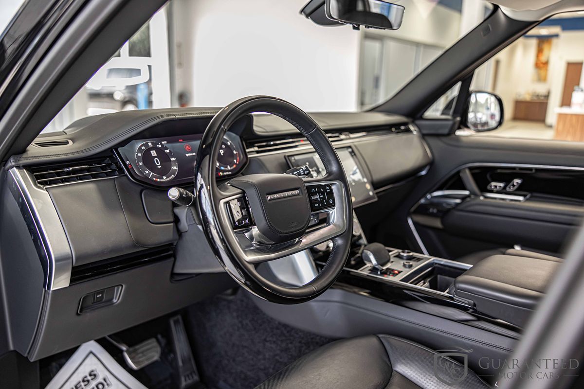 2023 Land Rover Range Rover Autobiography photo 21