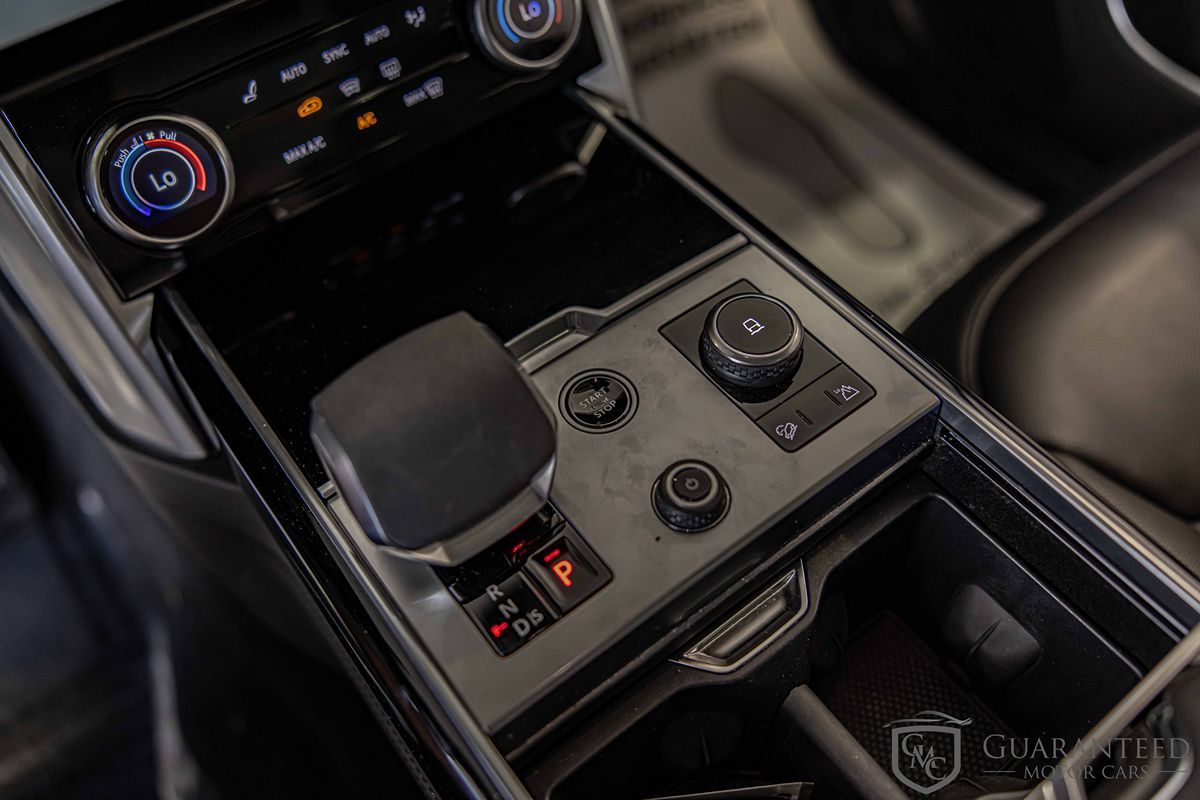 2023 Land Rover Range Rover Autobiography photo 27