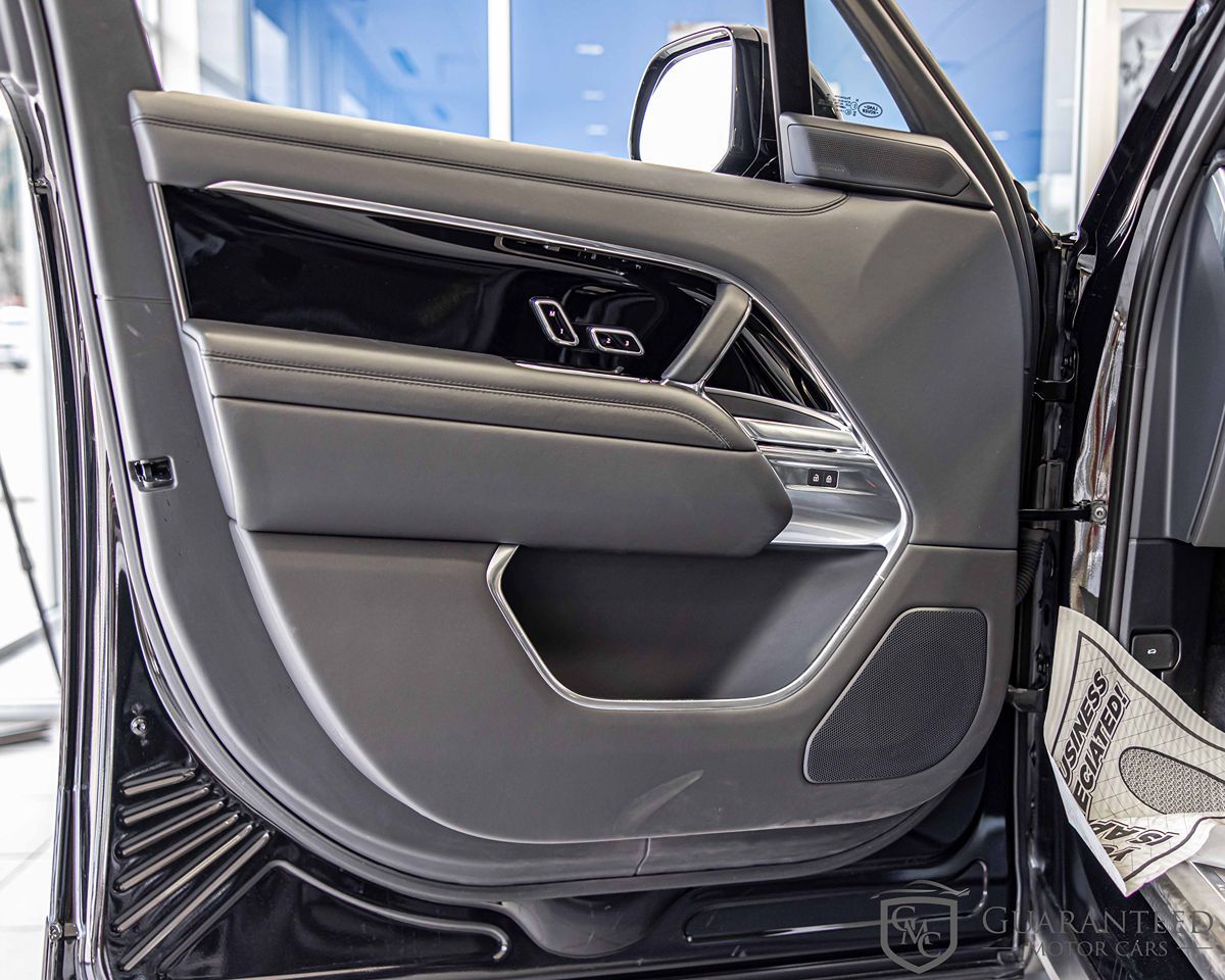 2023 Land Rover Range Rover Autobiography photo 30