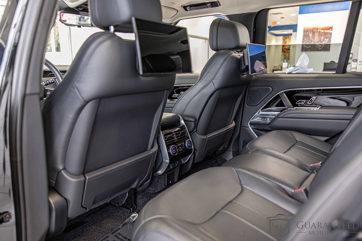 2023 Land Rover Range Rover Autobiography photo 32