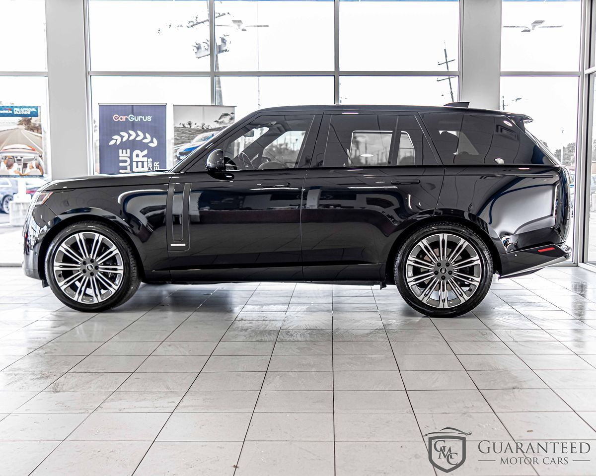 2023 Land Rover Range Rover Autobiography photo 7