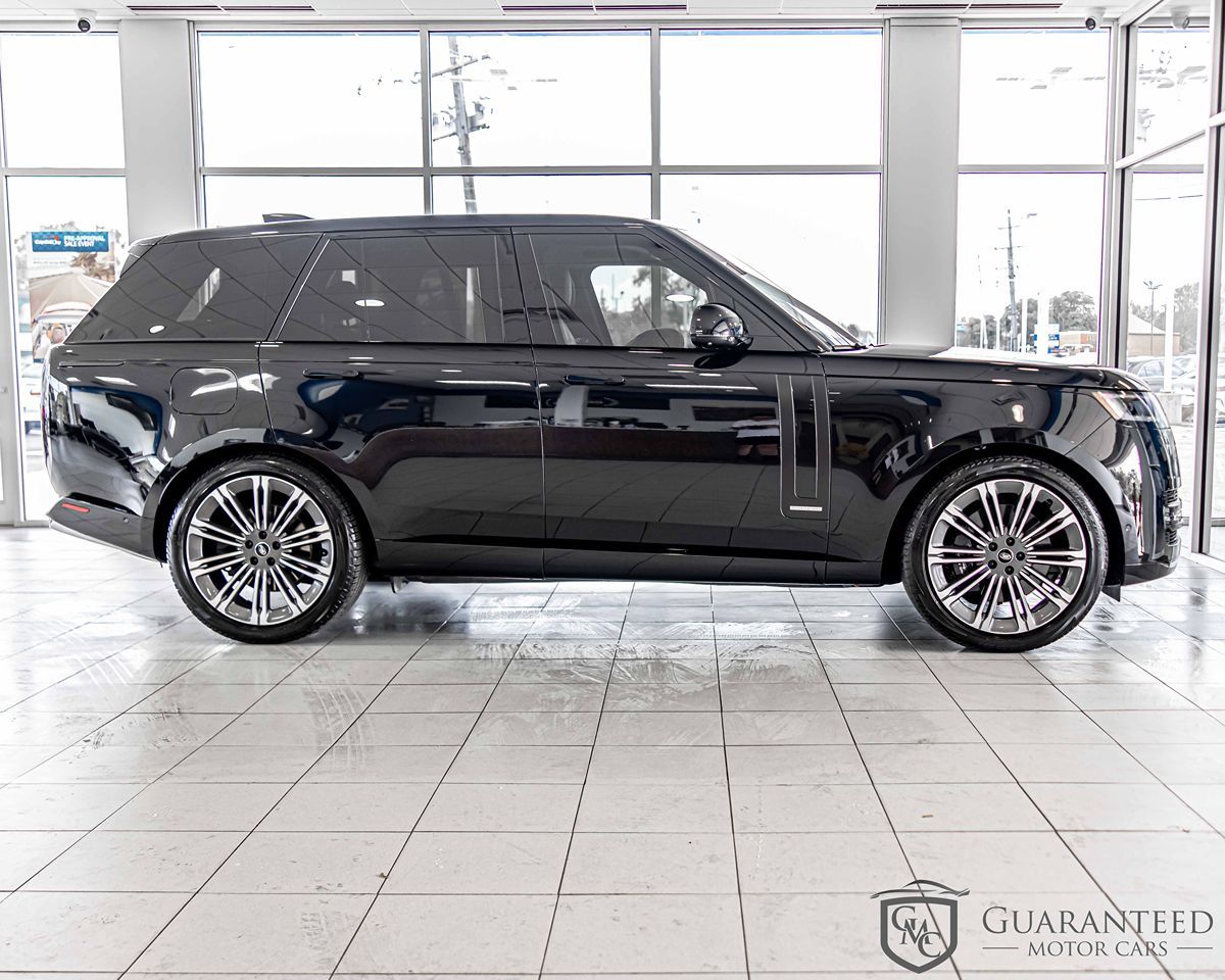 2023 Land Rover Range Rover Autobiography photo 10