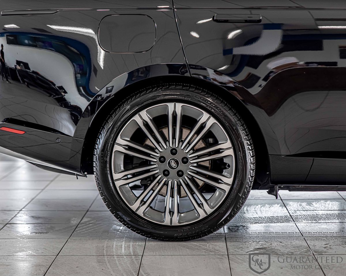 2023 Land Rover Range Rover Autobiography photo 11