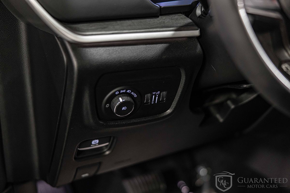 2023 JEEP GRAND CHEROKEE L - Image 20