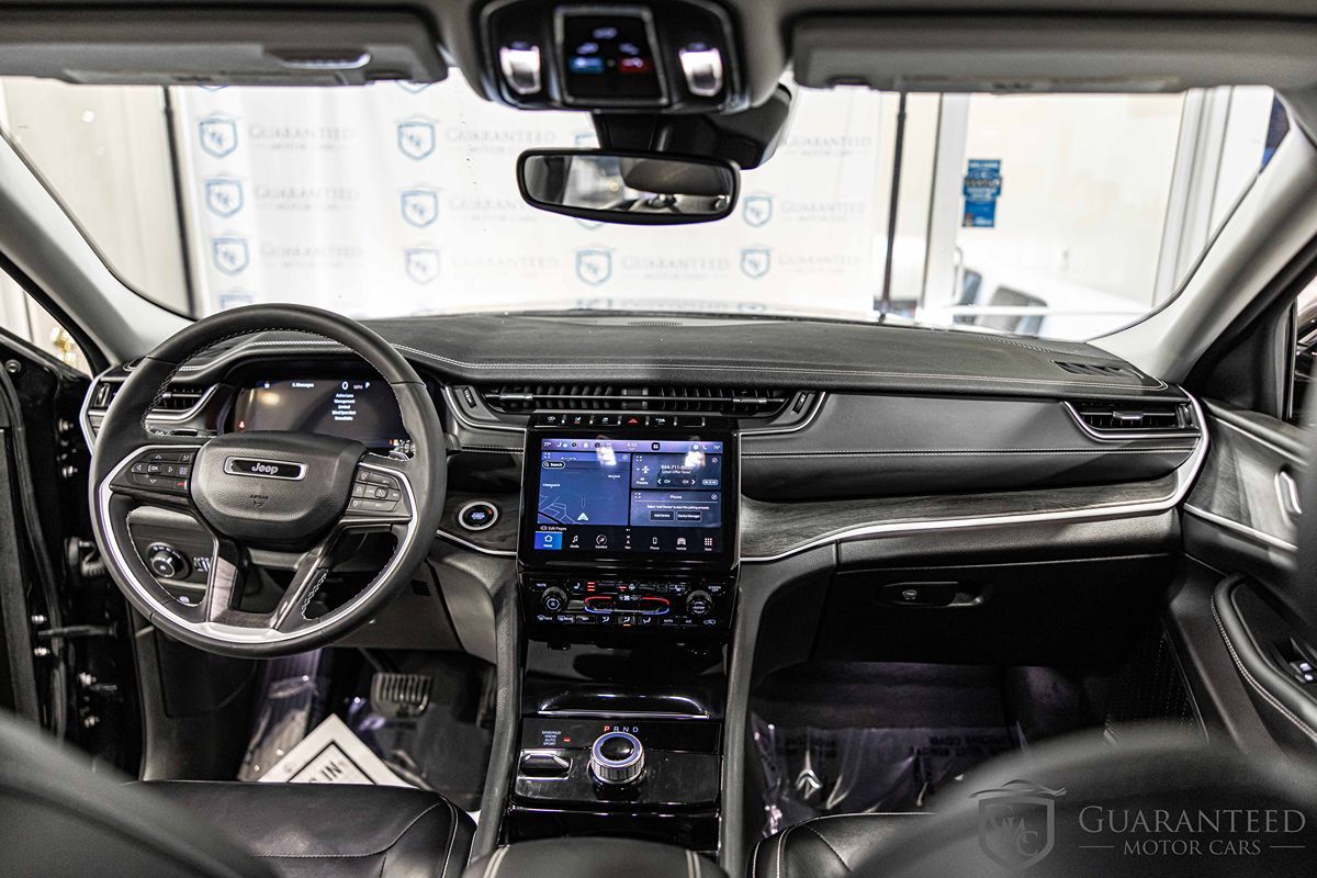 2023 JEEP GRAND CHEROKEE L - Image 35