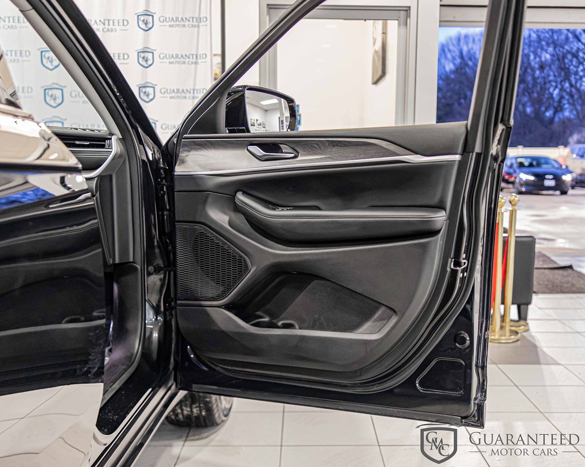 2023 JEEP GRAND CHEROKEE L - Image 40