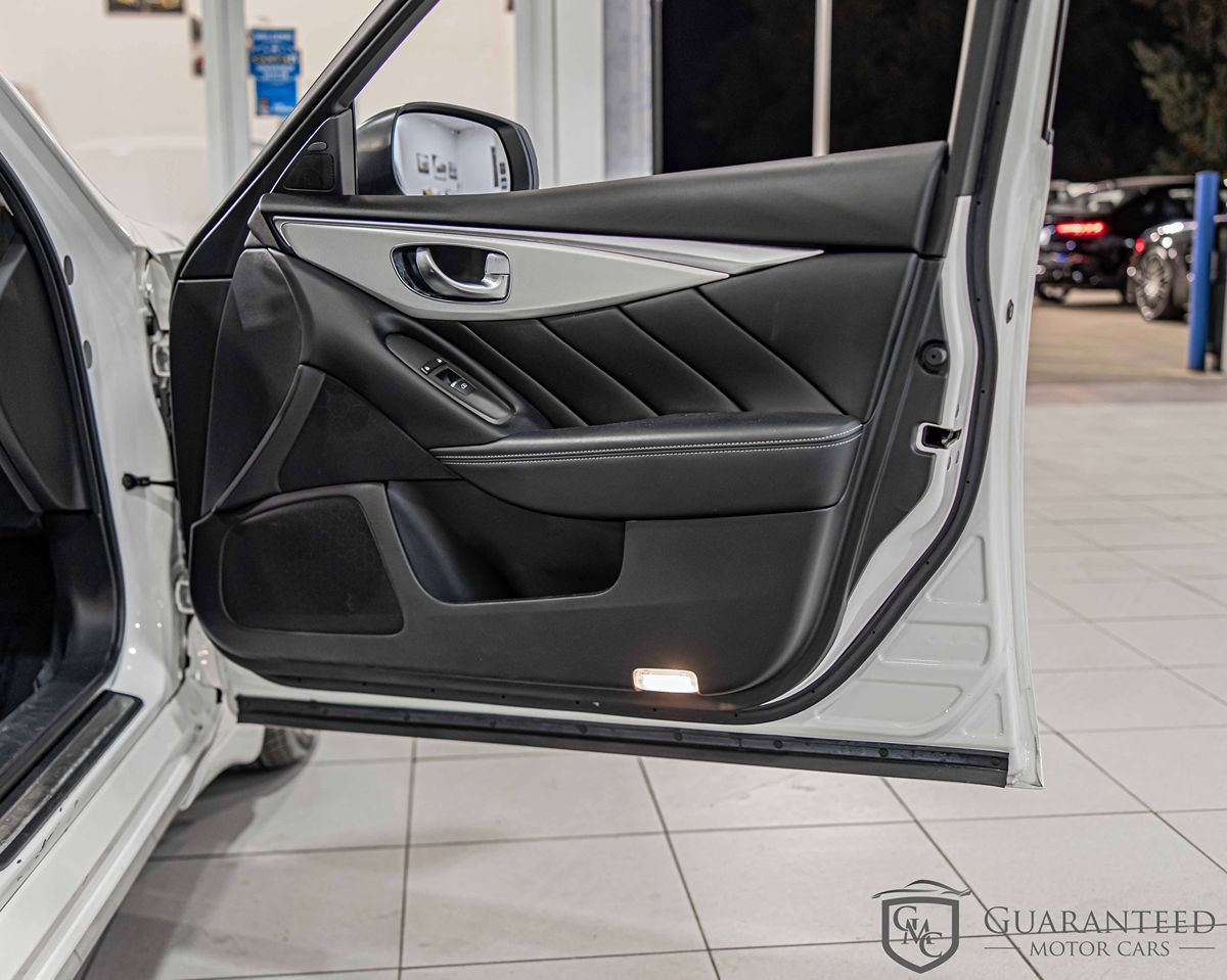2021 Infiniti Q50 3.0t LUXE photo 2