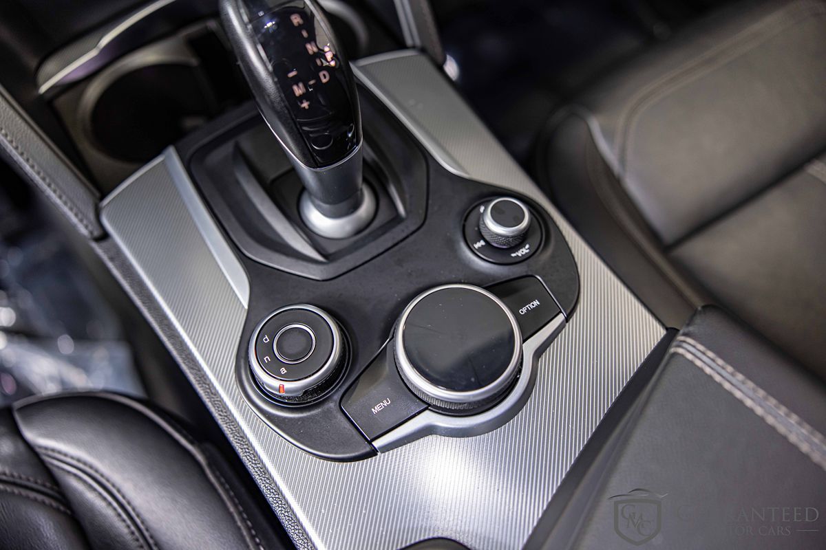 2018 ALFA ROMEO STELVIO - Image 31