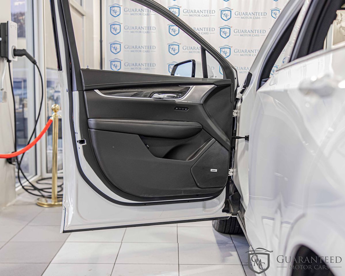 2022 CADILLAC XT6 - Image 35