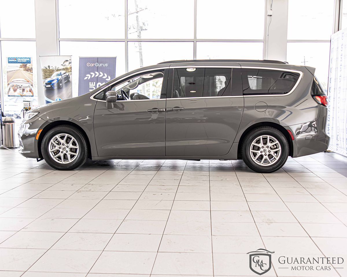 2022 Chrysler Pacifica Touring L - Photo 8