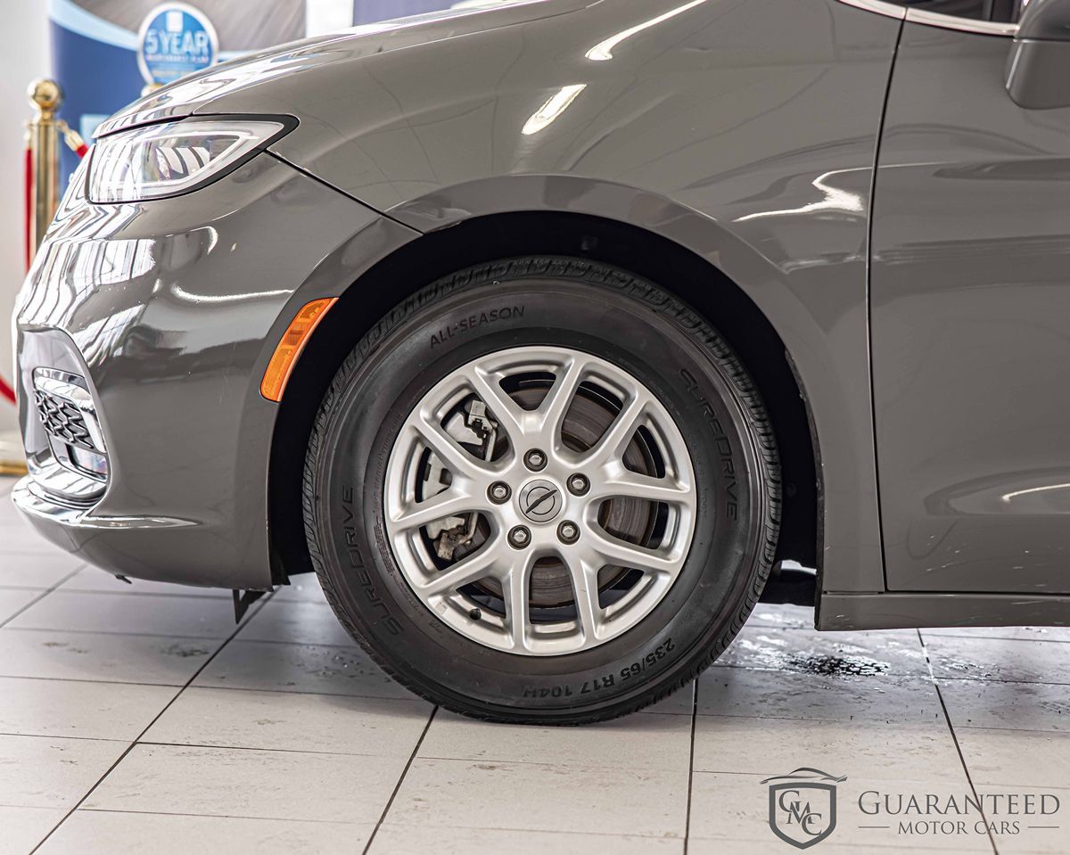 2022 Chrysler Pacifica Touring L - Photo 10